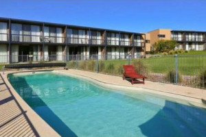 moonah links apartments